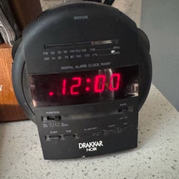 Other - Vintage Drakkar Noir Cologne Alarm Clock Radio Receiver AM / FM 1998